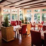 Hotel Dreimaedelhaus -