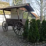 Dreimaedelhaus - Hotel 4*