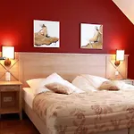 Hotel Dreimaedelhaus - 4*