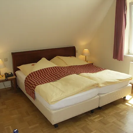 Dreimaedelhaus - Hotel