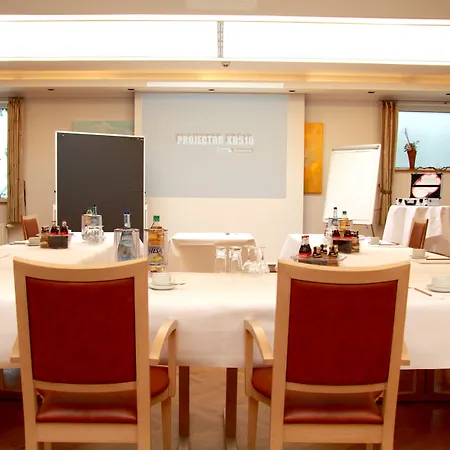 Hotel Dreimaedelhaus - 4*
