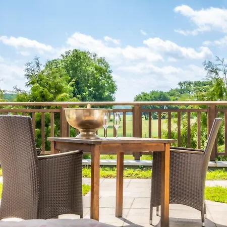 Hotel Dreimaedelhaus - 4*