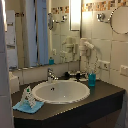 Hotel Dreimaedelhaus - 4*