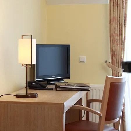 Dreimaedelhaus - Hotel 4*