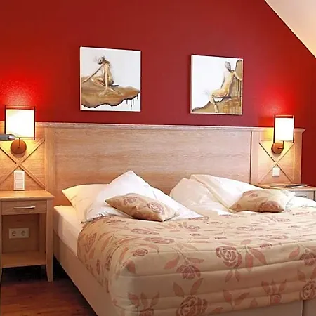 Hotel Dreimaedelhaus - Kirchseelte
