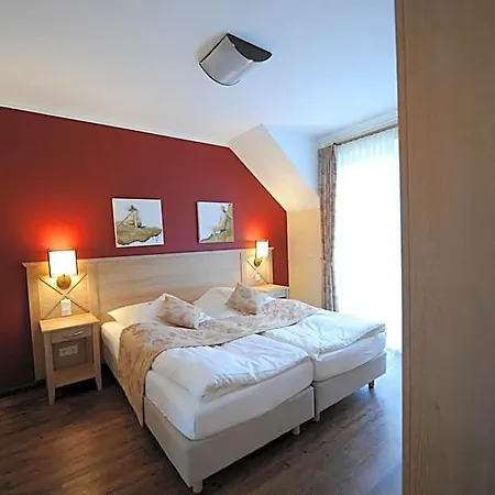 Dreimaedelhaus - Hotel Kirchseelte