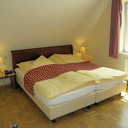 Dreimädelhaus -