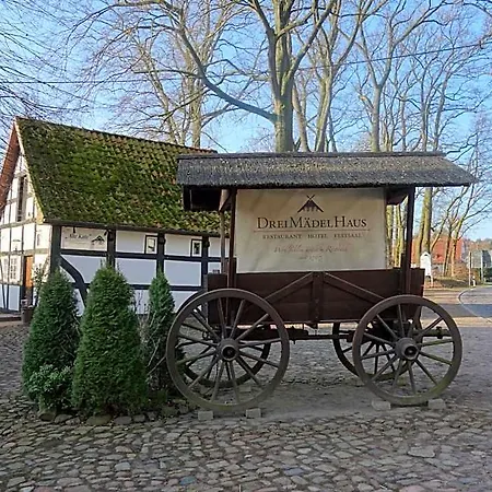 Dreimaedelhaus -