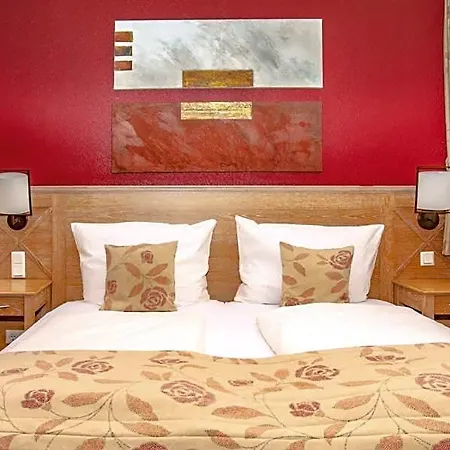 Hotel Dreimaedelhaus -