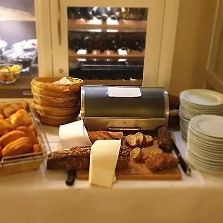 Dreimaedelhaus - 4*