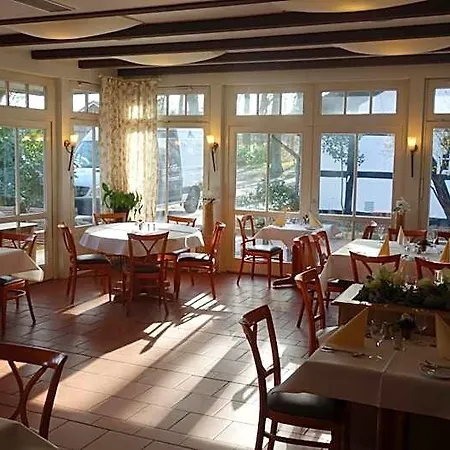 Dreimaedelhaus - Kirchseelte