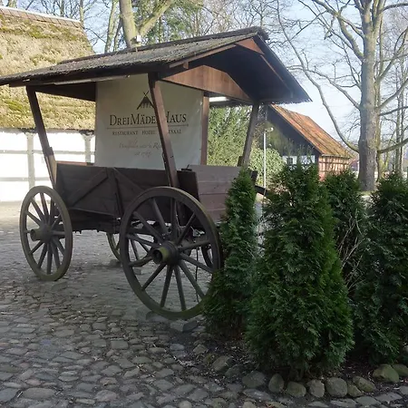 Dreimaedelhaus - Hotel 4*