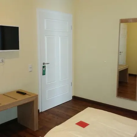 Dreimaedelhaus - Hotel 4*